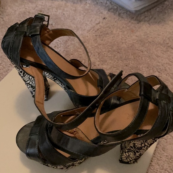 Emerald Green Platform - Picture 4 of 5